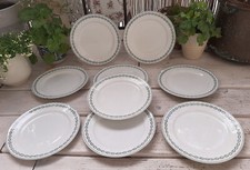 8 Assiettes plates