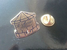 PIN'S PINS Leclerc le manège à bijoux PIN