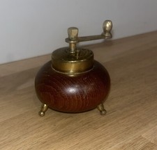Ancien Petit Moulin À Poivre En Bois Et Laiton Made In Italy