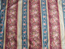 COUPON DE TISSU RAYURES FLEURIES  MOTIFS FOND  BLEU ROUGE - 110 X 68  -TIS 124/2