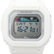 Montre numérique blanche pour