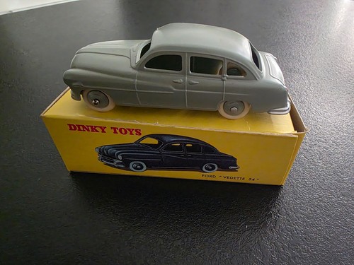 Dinky toys atlas ford vedette - toys,