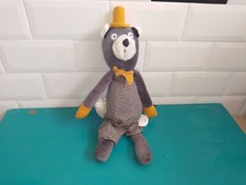 23.04.30.1  Peluche chat Les Moustaches Moulin roty 32cm