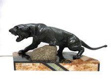 Panthère noire en régule sur marbre Art Déco