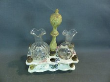 Ancien huilier et vinaigrier