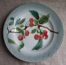 ANCIENNE ASSIETTE EN BARBOTINE