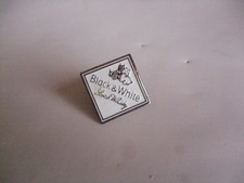 PINS BOISSON ALCOOL  BLACK &