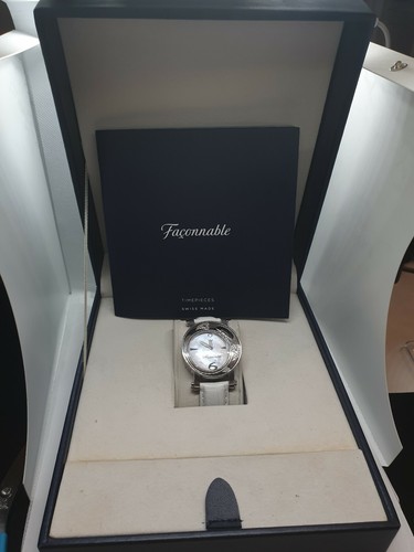 Montre façonnable time - montre,