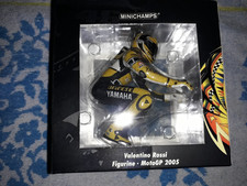 FIGURINE VALENTINO ROSSI LAGUNA SECA 2005 1/12 MINICHAMPS