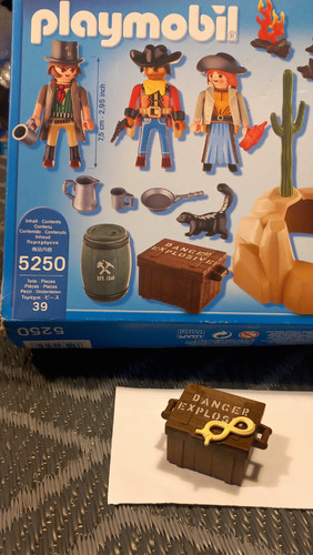 PLAYMOBIL