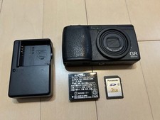 Appareil photo numérique compact RICOH GR DIGITAL II 10MP f/2,4 objectif...