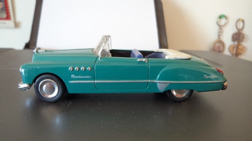 Miniature buick roadmaster - miniature,