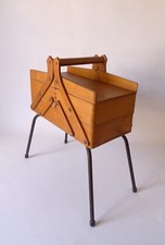 TRAVAILLEUSE EN BOIS DESIGN