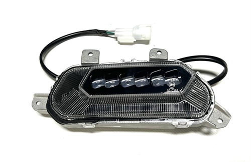 Phare droit moto cforce - cf,