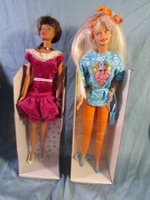 Lot de 2 Poupées BARBIE  de