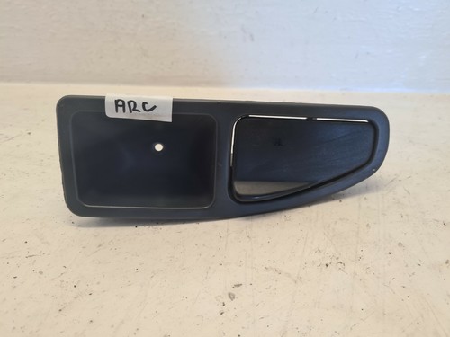Cendrier porte arrière