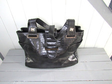 SAC CUIR NOIR FACON CROCO APOSTROPHE