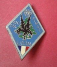 N°68)-  INSIGNE MILITAIRE -