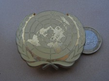 insigne  de beret   ONU par delsart          ( ref 300  )