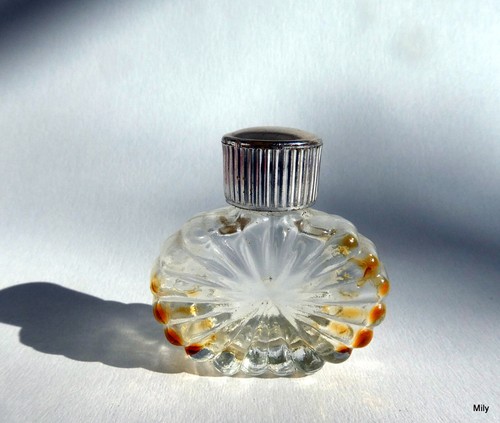 Ancienne miniature parfum - ancienne, nina