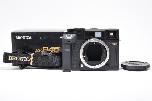 Almost unused bronica rf645 - [almost, unused]