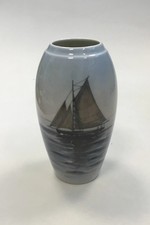Vase Art Nouveau Bing & Grondahl Avec Bateau À Voile No 8352