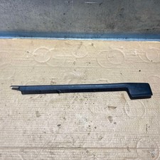 Garniture plastique rail