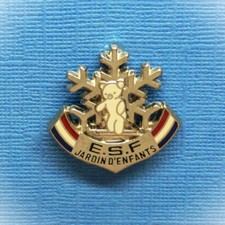 1 BROCHE / E.S.F. ÉCOLE DU