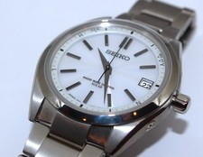 Montre solaire pour homme