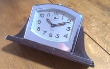 Ancien réveil mécanique Art