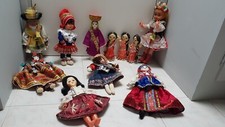 Collection ancienne de poupées du monde