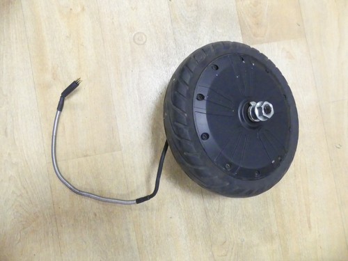 Roue avant complète pour