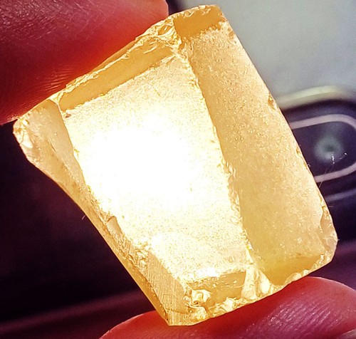 246 zircon jaune naturel - ct,