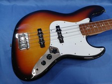 Guitare basse électrique
