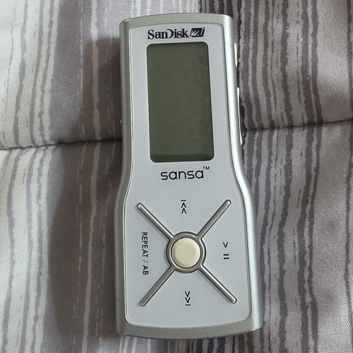 Sandisk sansa m240 - 1gb, digital