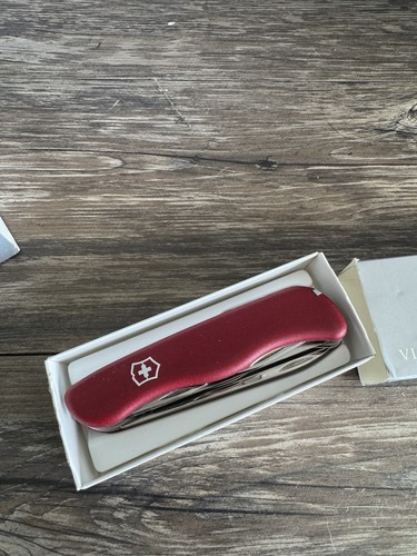 Victorinox swiss army knife - swiss,