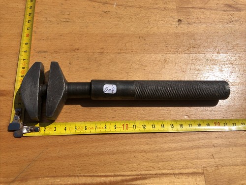 604 old tool outil - tool,