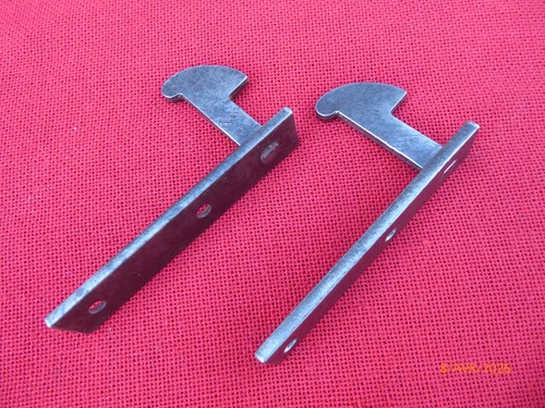 Lot ancien mentonnet en fer - en,