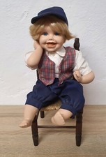 Poupée d'artiste poupée en