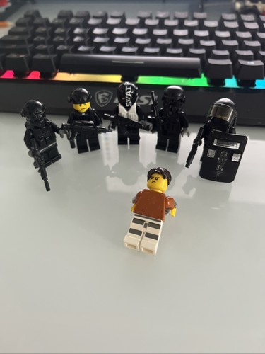 Lego police swat officer - swat,