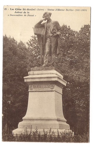 Côte andré statue - côte-st-andré,