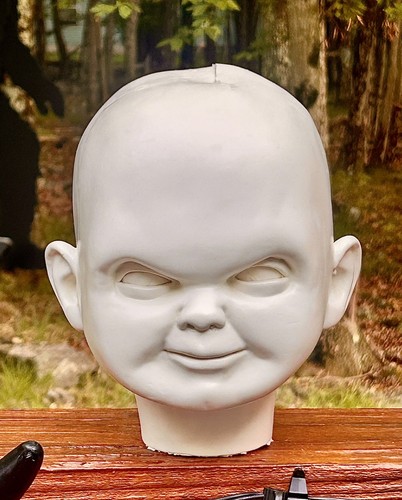 Lifesize cult chucky doll - lifesize,