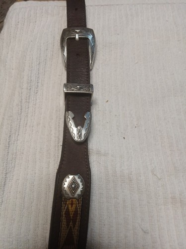 Circle saddlery leather - y,