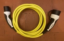 cable de charge triphasé type 2 de 13.8 kW maxi pour voiture  électrique