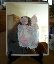 CADRE MIROIR Sarah KAY les Filles Discutant dans un Décor Champetre