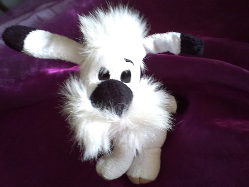 Doudou peluche chien blan