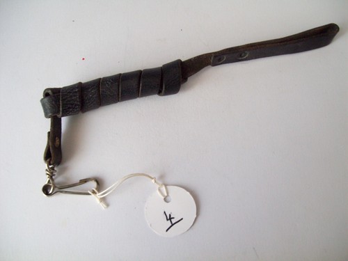 Militaria dragonne cuir noire - dragonne,