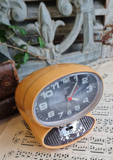 ANCIEN REVEIL RADIO VINTAGE