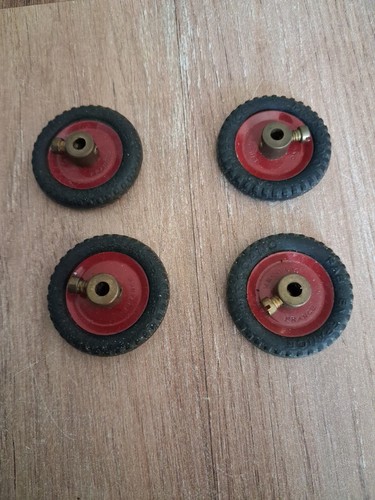 Meccano lot roues avec pneus - roues,