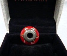 PANDORA - CHARM EN ARGENT/ VERRE ROUGE  925 ALE  VENDU SANS BOITE BAISSE DE PRIX